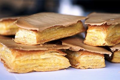 Jesuita / Triangular Custard